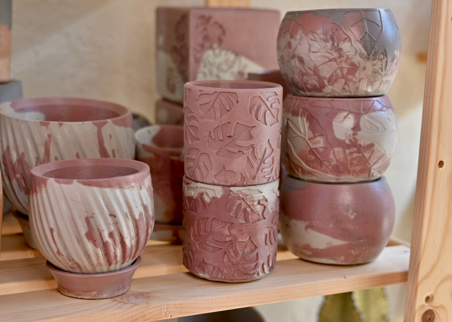 Unique Wholesale Plant Pots: How to Find the Perfect Styles for Your Shop