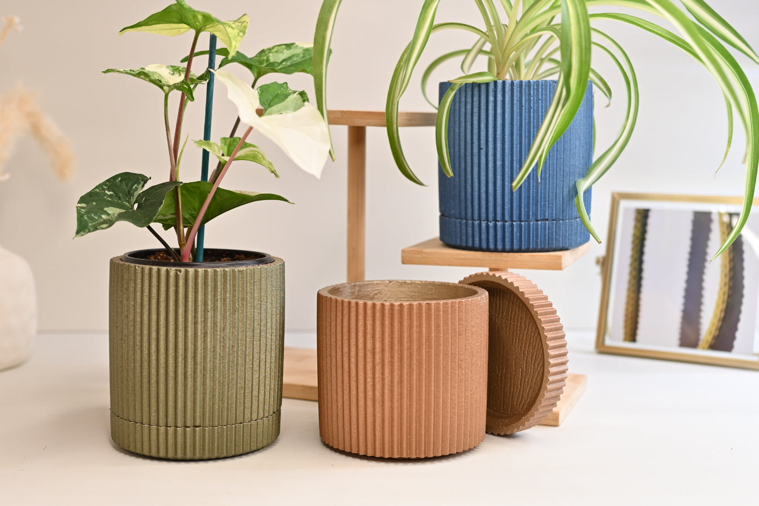 handmade wholesale planters and plant pots 