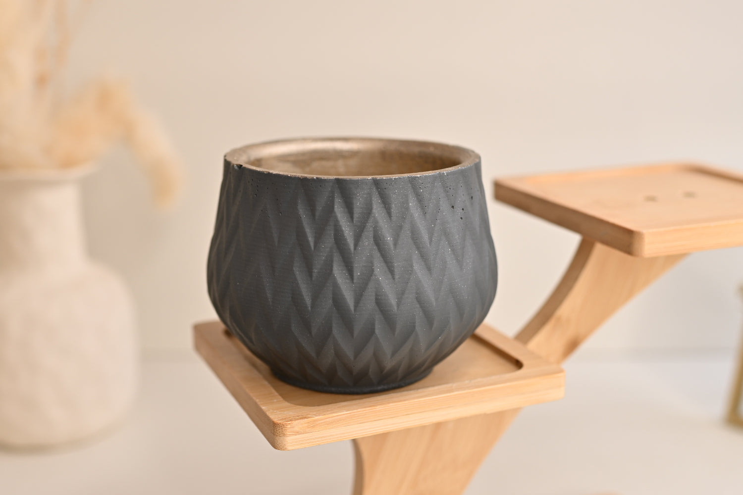 Chevron Pot