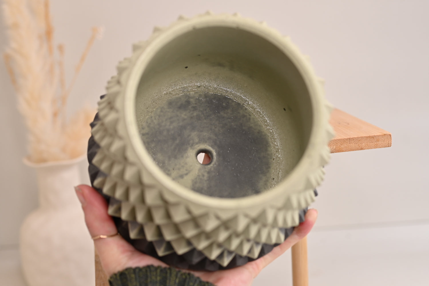 4&quot; Sage and Graphite Pineapple Pot 1