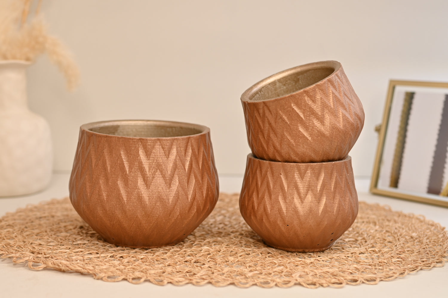 Chevron Pot